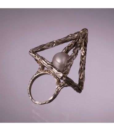 Anulus Pyramidis et Perlae