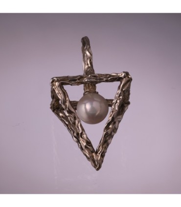 Anulus Pyramidis et Perlae