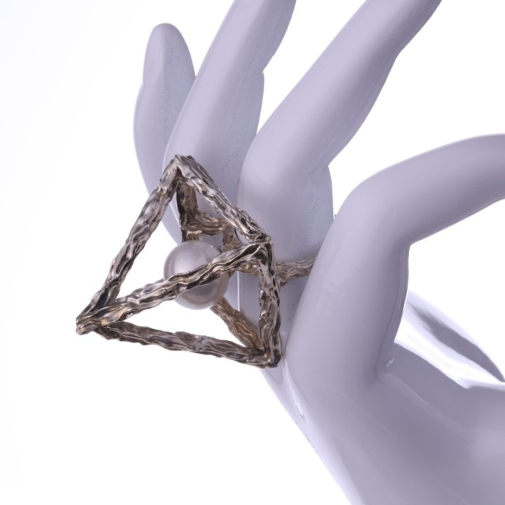 Anulus Pyramidis et Perlae