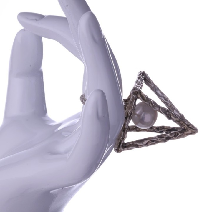 Anulus Pyramidis et Perlae