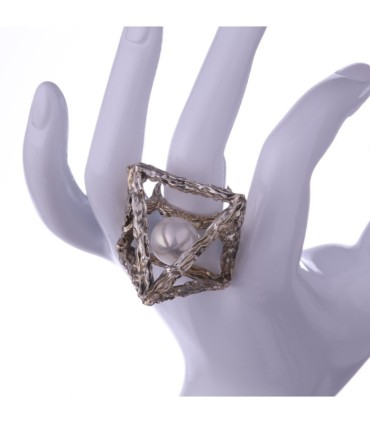 Anulus Pyramidis et Perlae